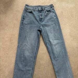 American Eagle Outfitters Women's Straight Leg Jeans